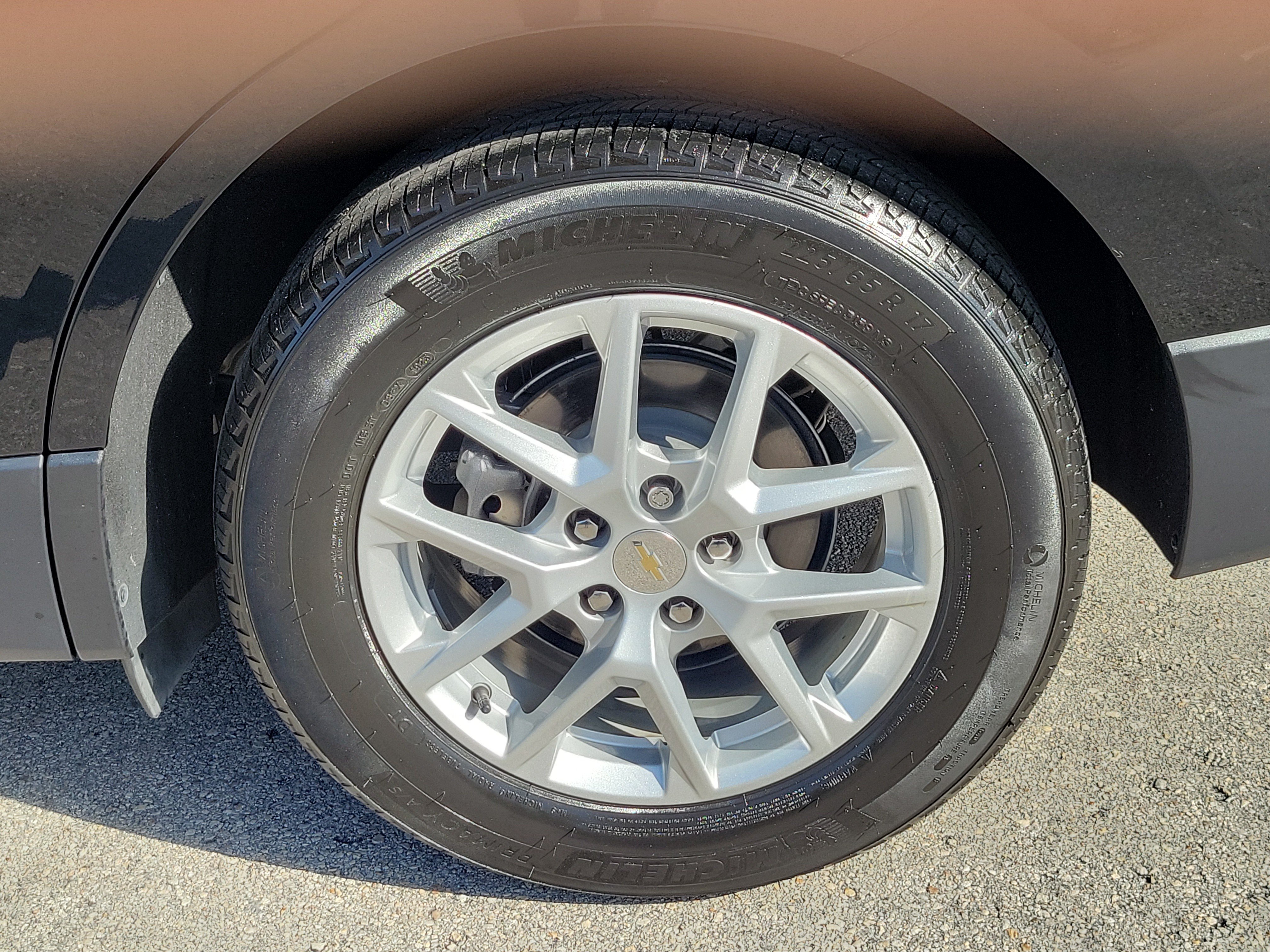 Used 2024 Chevrolet Equinox LT FWD image 28
