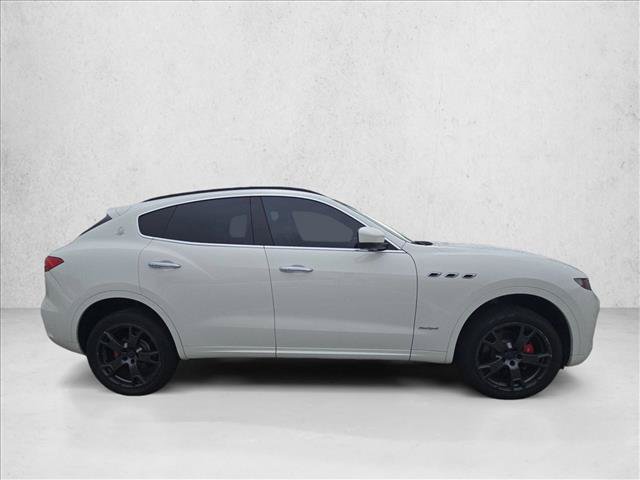 Used 2018 Maserati Levante GranSport AWD/4WD image 4