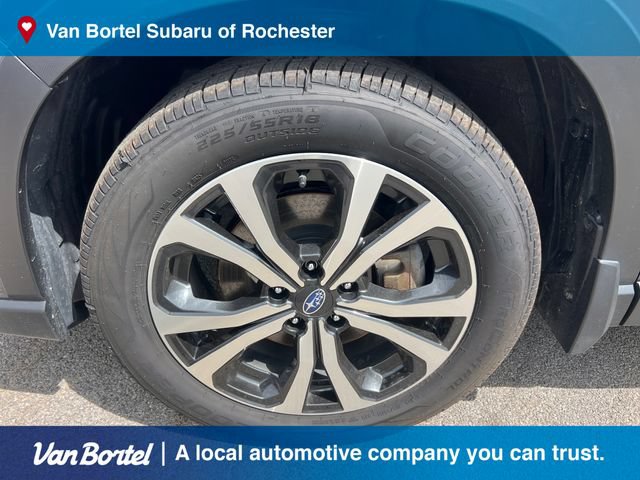 Used 2023 Subaru Forester Limited AWD/4WD image 9