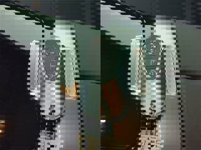 Used 2026 Mercedes-Benz GLC 300 4MATIC image 34