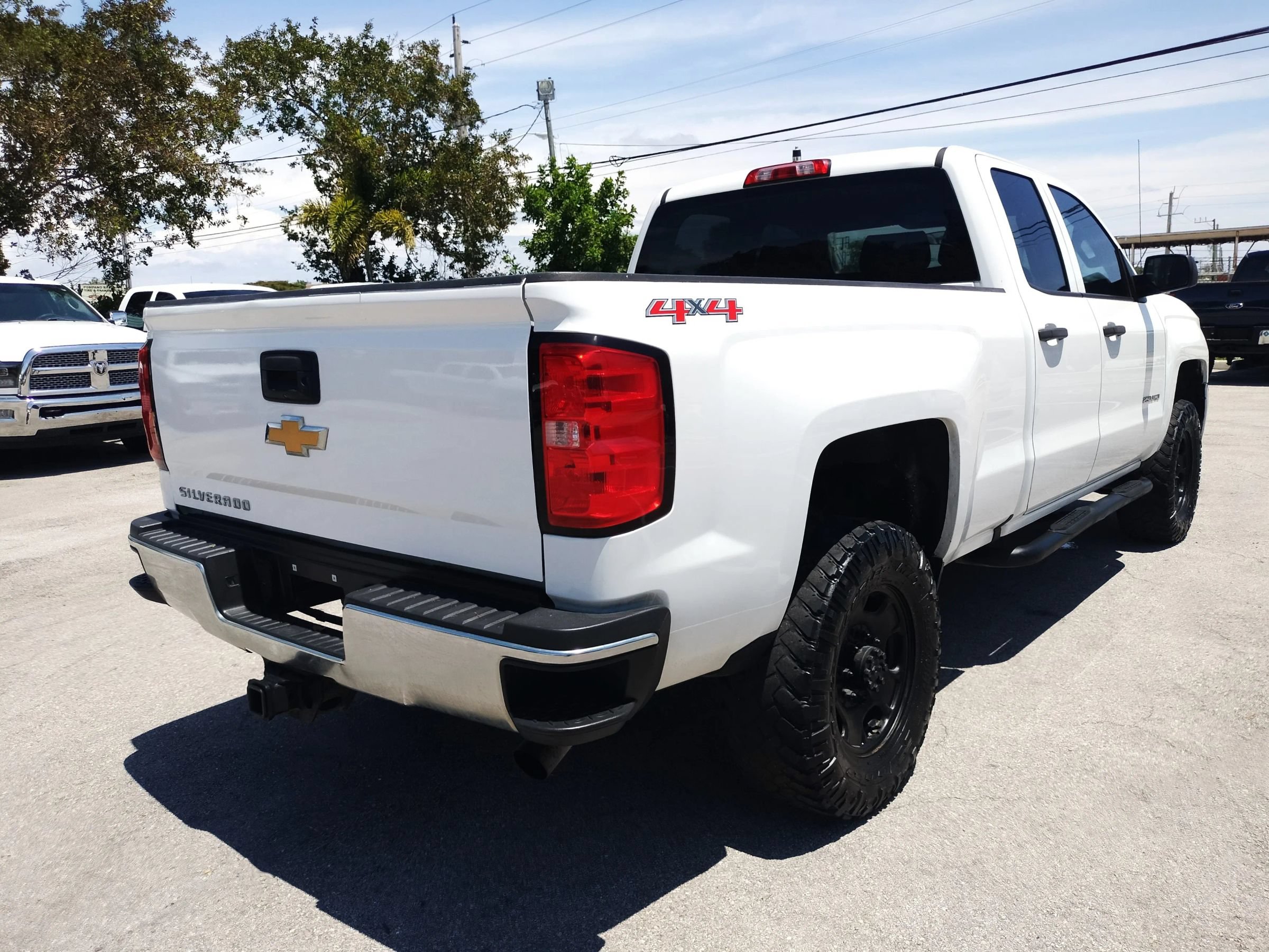 Used 2017 Chevrolet Silverado 2500 W/T w/ WT Fleet Convenience Package AWD/4WD image 7