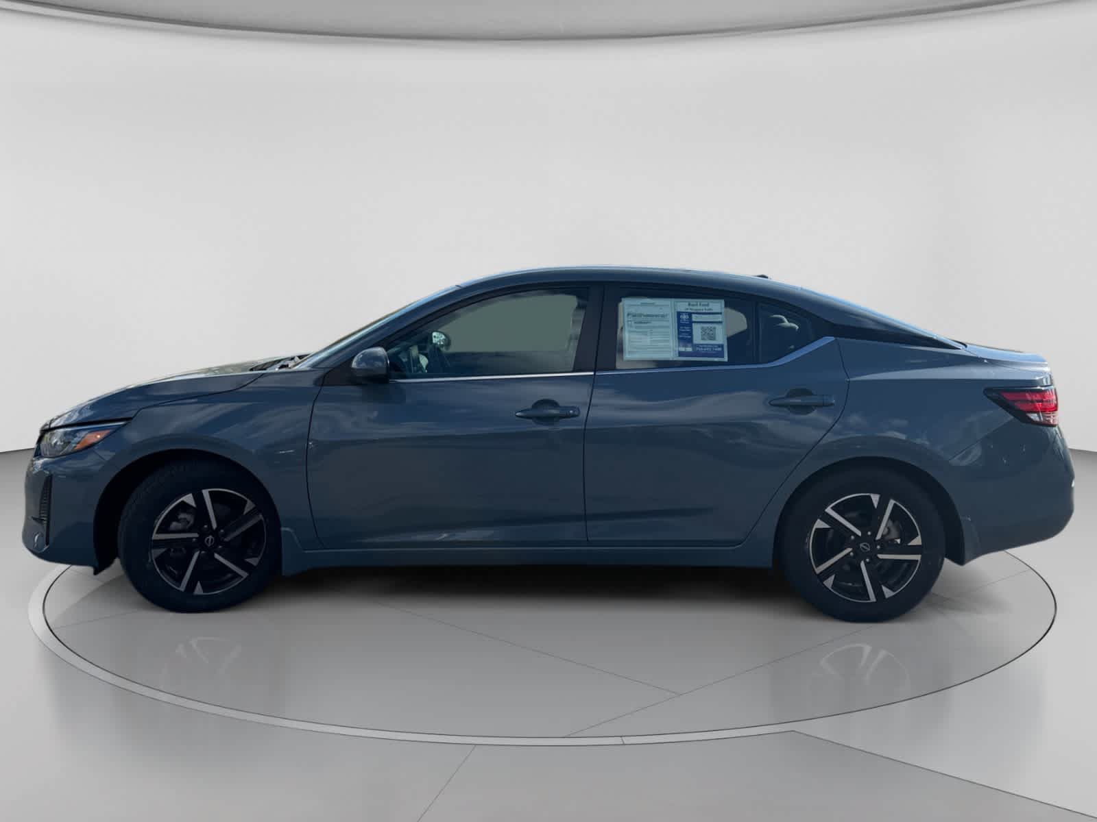 Used 2024 Nissan Sentra SV FWD image 6