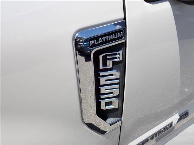 Used 2017 Ford F250 Platinum w/ Platinum Ultimate Package AWD/4WD image 8