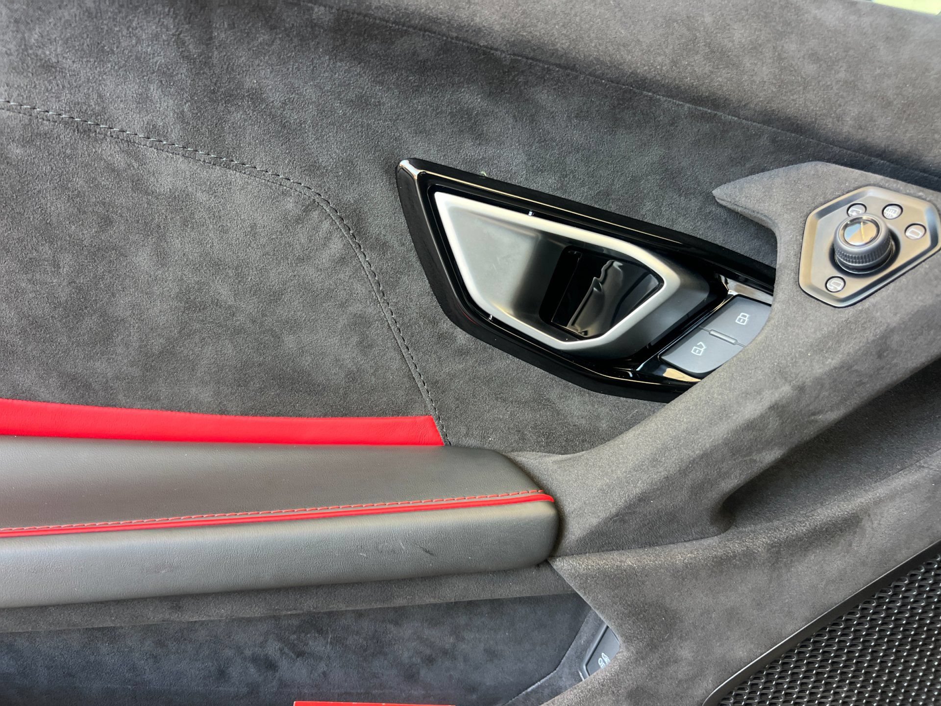 Used 2024 Lamborghini Huracan Tecnica RWD image 15