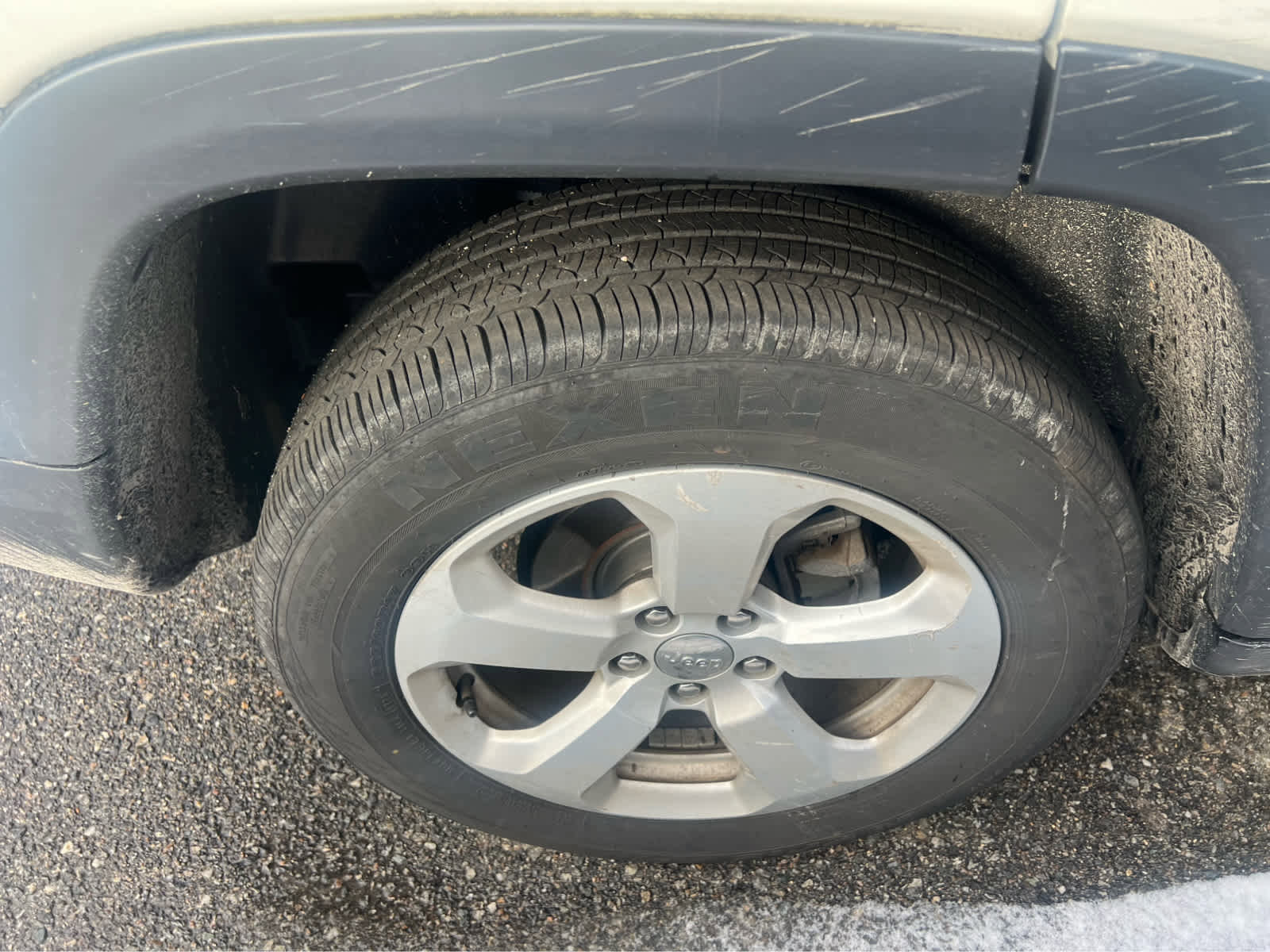 Used 2019 Jeep Compass Latitude w/ Cold Weather Group image 26