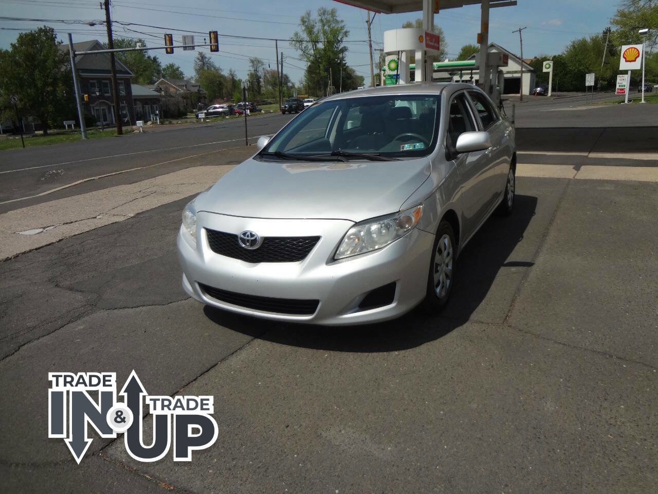 Used 2009 Toyota Corolla LE FWD image 1