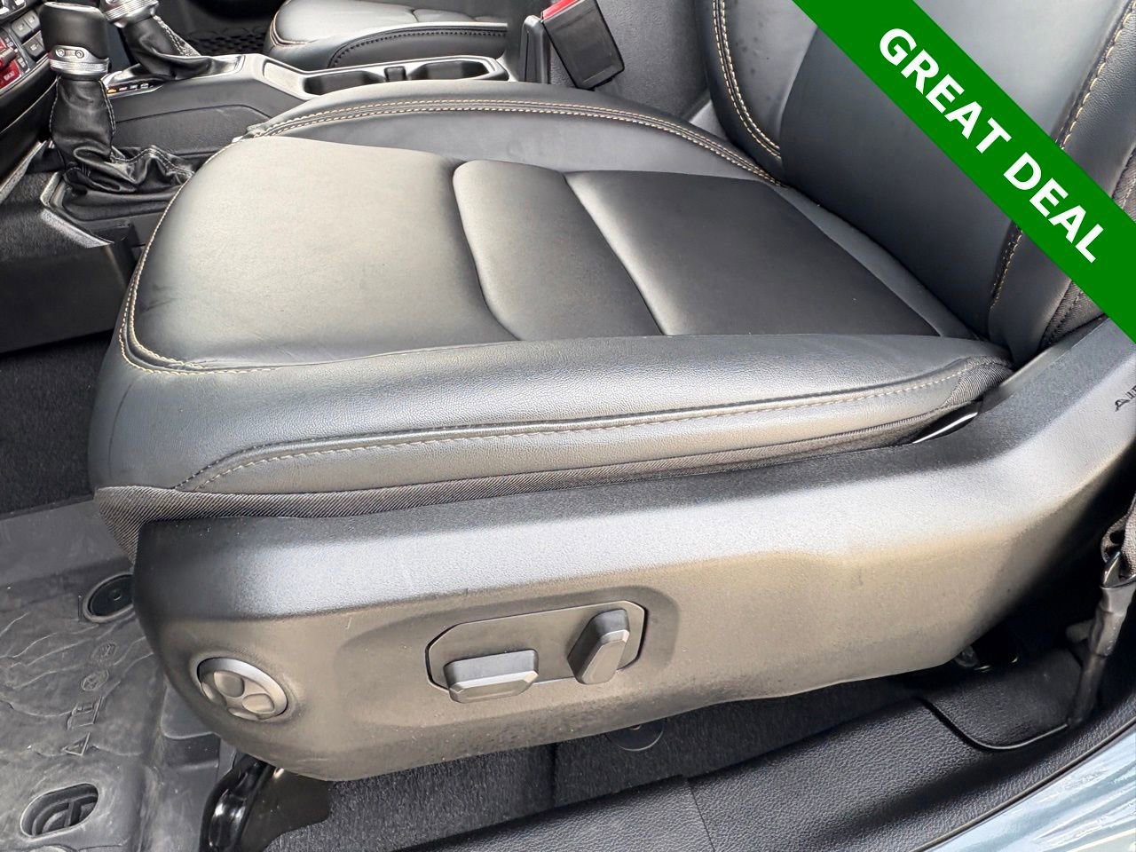 Used 2025 Jeep Wrangler Unlimited Rubicon 392 image 41