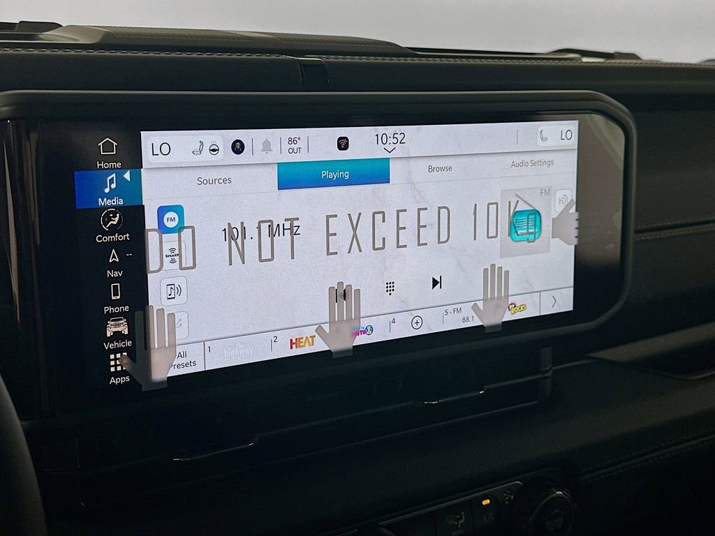 New 2025 Jeep Gladiator Sport image 13