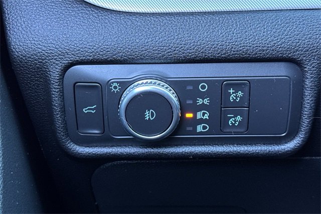 Used 2022 Ford Explorer XLT w/ Equipment Group 202A image 40