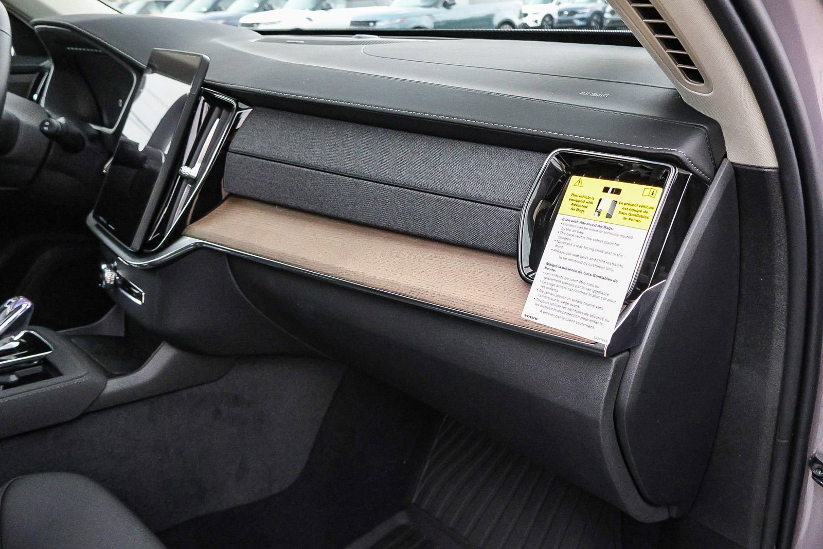 New 2026 Volvo XC90 B6 Plus w/ Protection Package AWD/4WD image 18