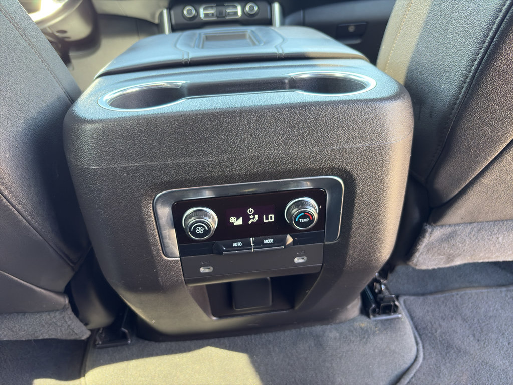 Used 2021 Chevrolet Suburban Z71 AWD/4WD image 26