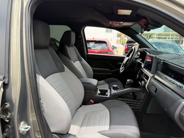 Used 2024 Toyota Tacoma TRD Sport AWD/4WD image 30