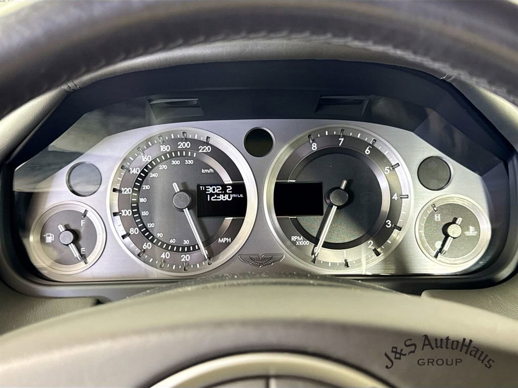 Used 2008 Aston Martin V8 Vantage Coupe RWD image 15