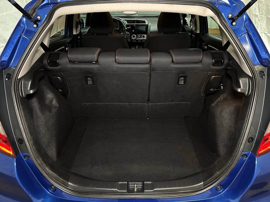 Used 2018 Honda Fit Sport image 11