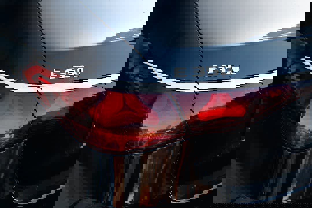 Used 2026 Mercedes-Benz E 350 4MATIC Sedan image 27