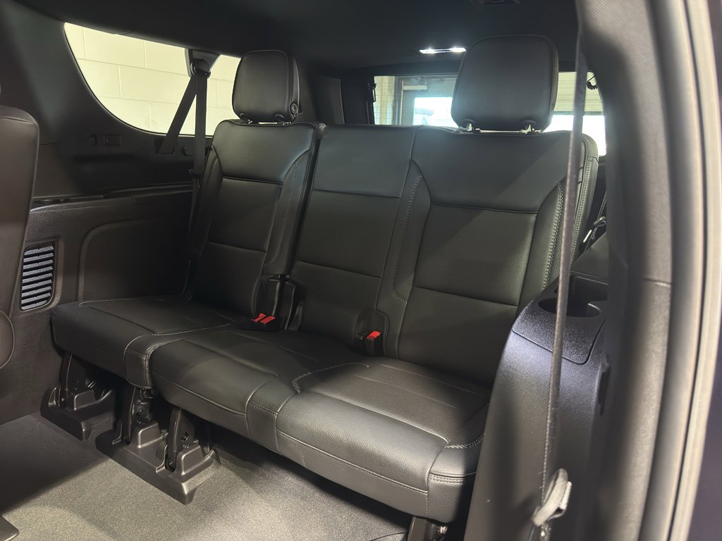 Used 2024 GMC Yukon XL Denali image 15