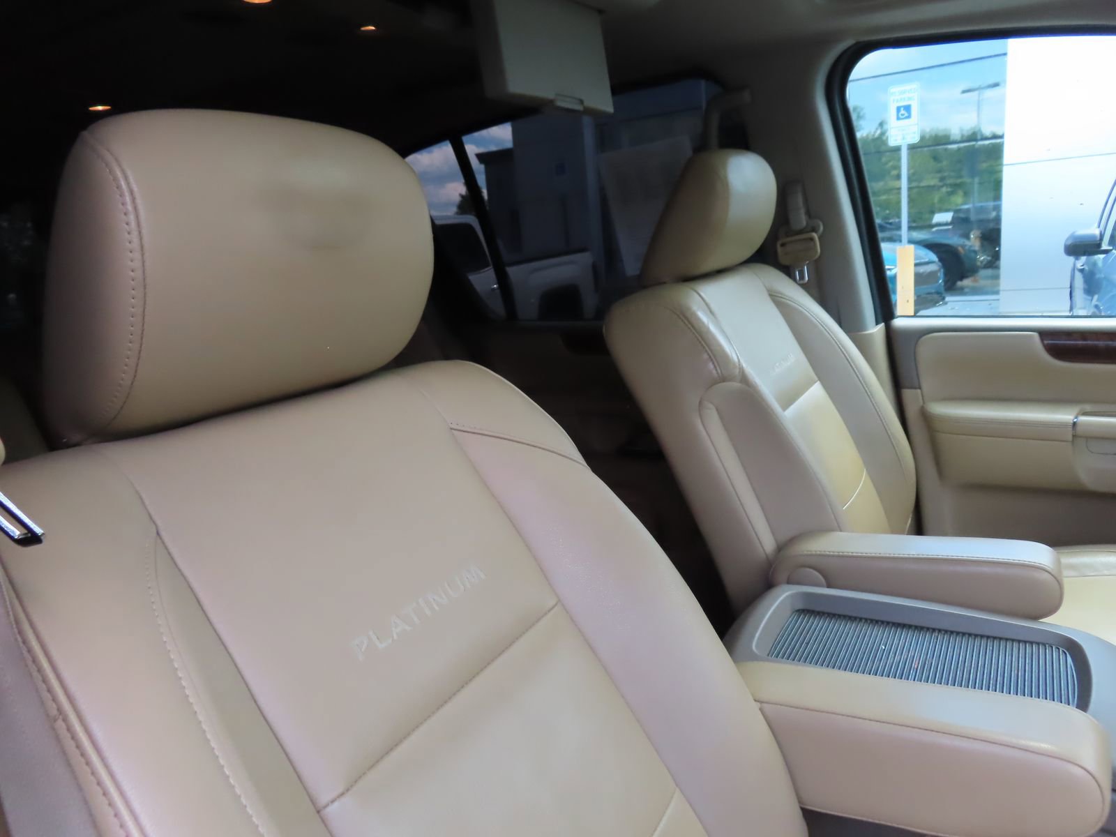 Used 2011 Nissan Armada Platinum AWD/4WD image 32