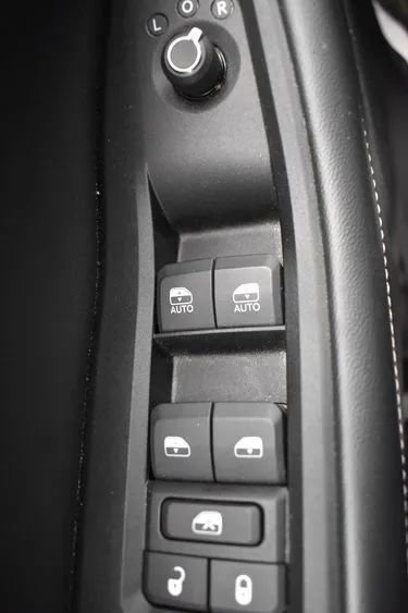 Used 2024 Jeep Grand Cherokee L Laredo image 21