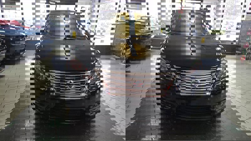 Used 2015 Nissan Sentra S image 3