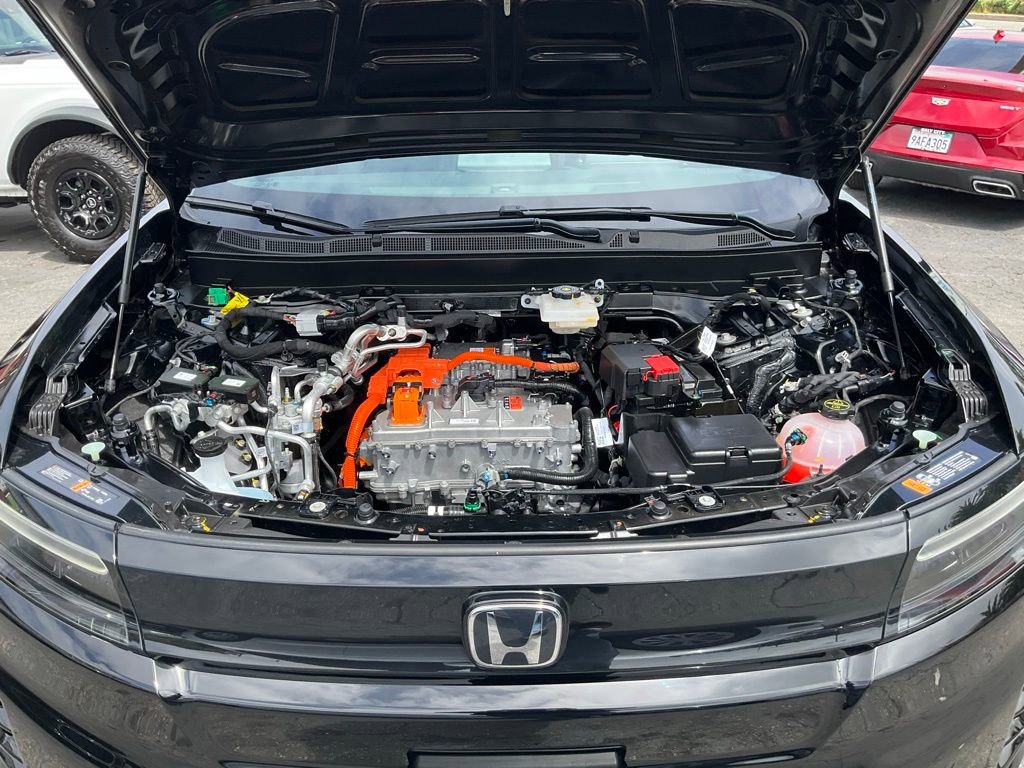 Used 2025 Honda Prologue Touring image 11