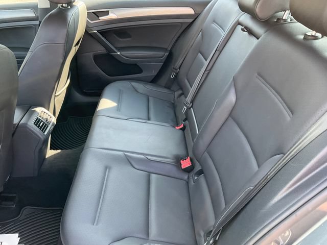 Used 2015 Volkswagen Golf TDI S FWD image 15