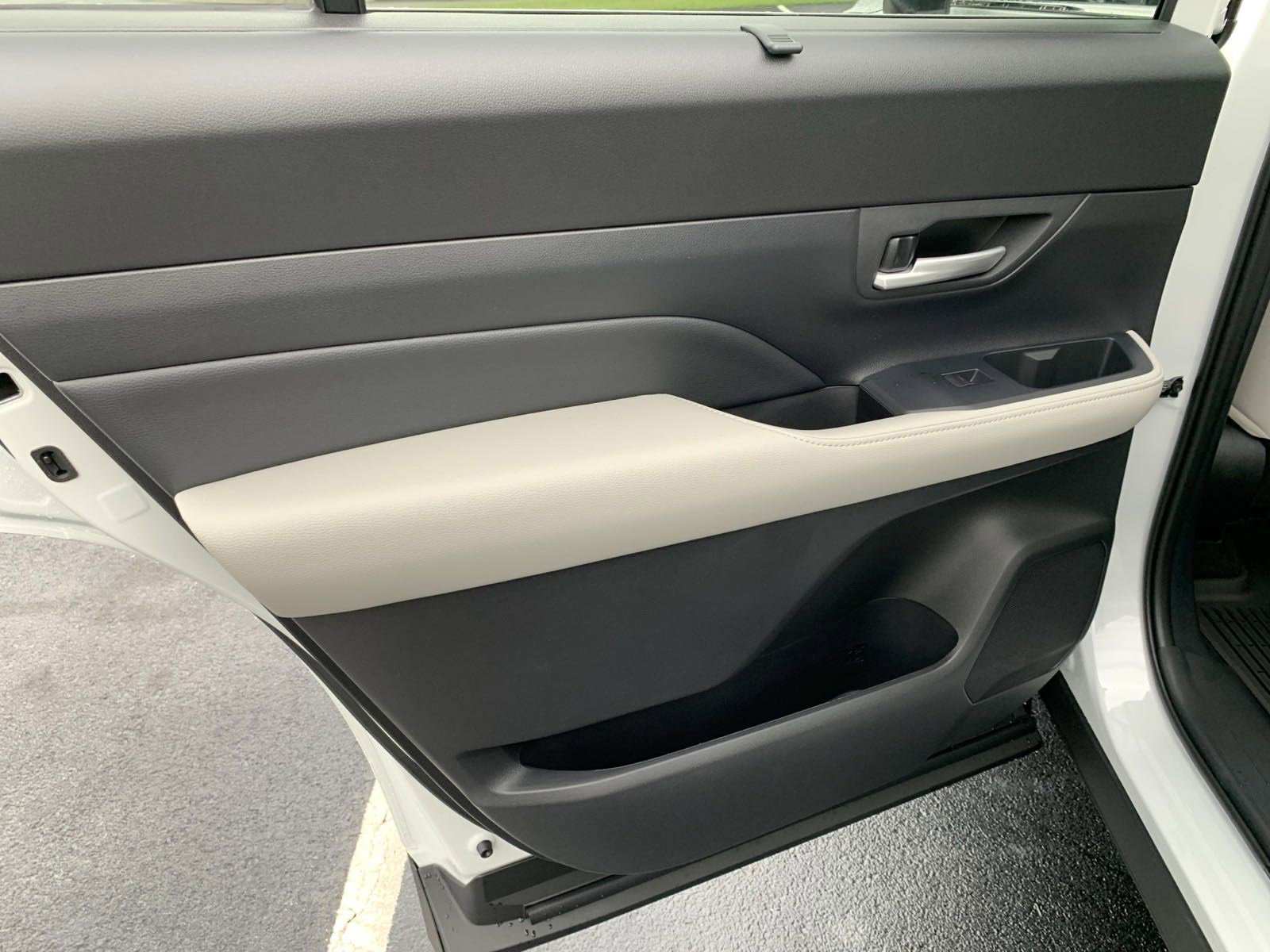 New 2024 Toyota Grand Highlander Limited image 28