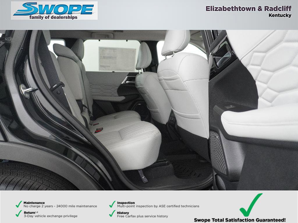 New 2025 Mitsubishi Outlander SEL image 9