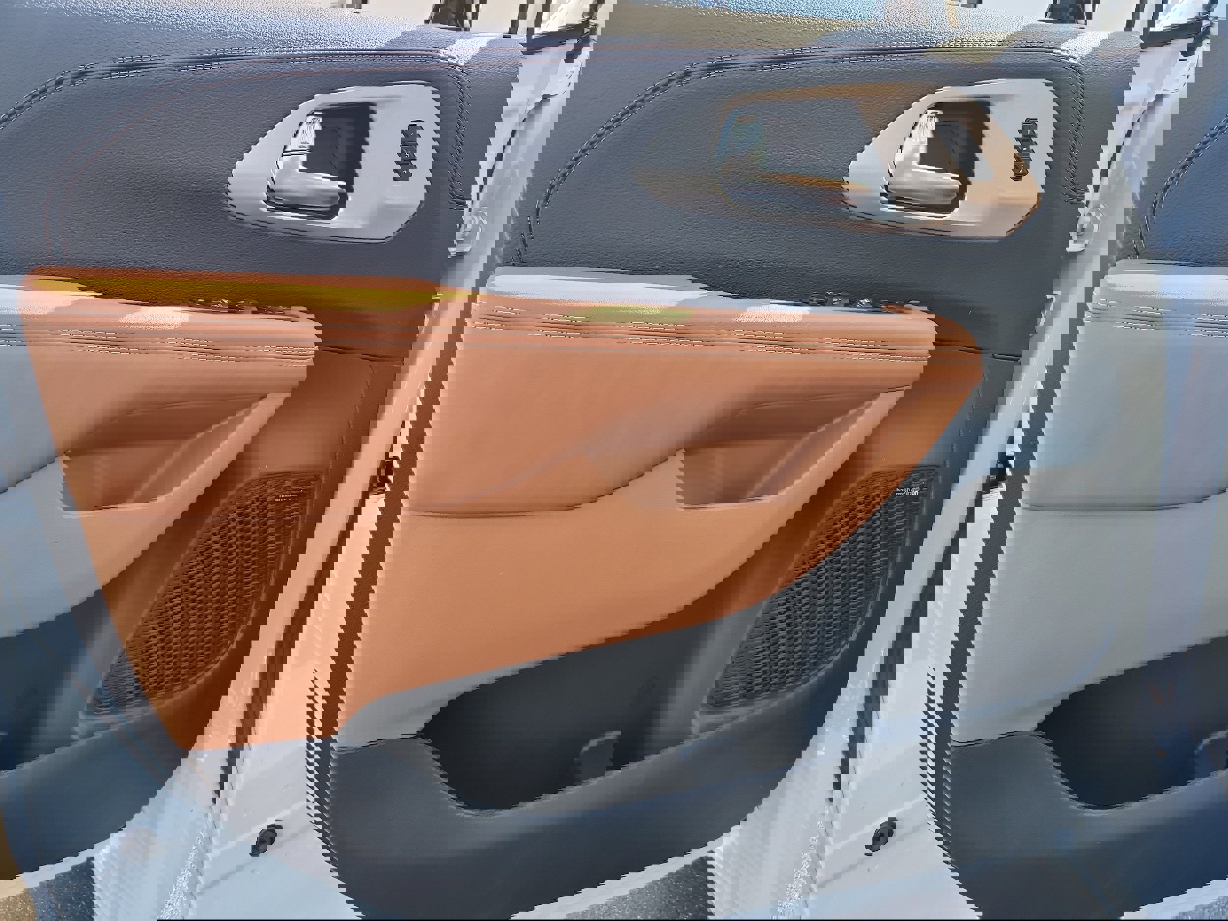 New 2026 Chrysler Pacifica Pinnacle image 14