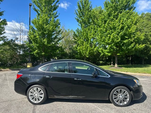 Used 2016 Buick Verano Leather w/ Experience Buick Package FWD image 2