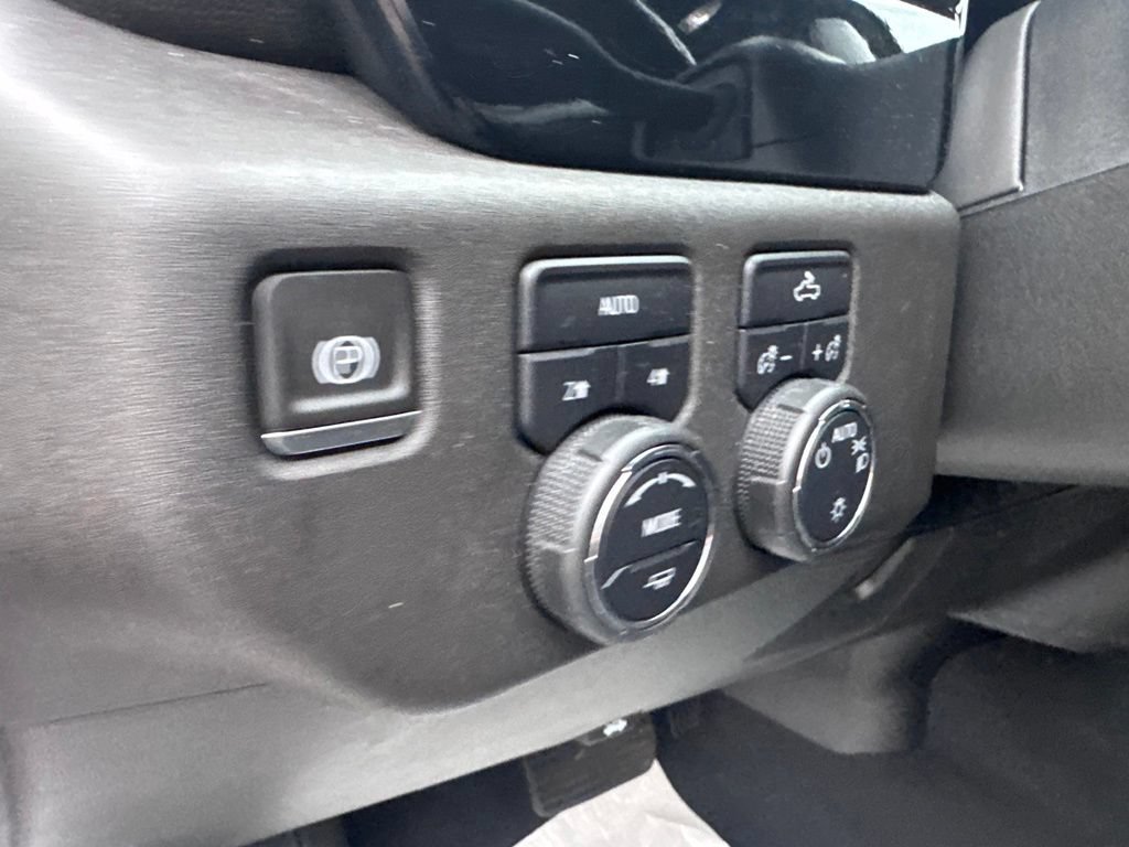Used 2024 Chevrolet Silverado 1500 LT AWD/4WD image 14