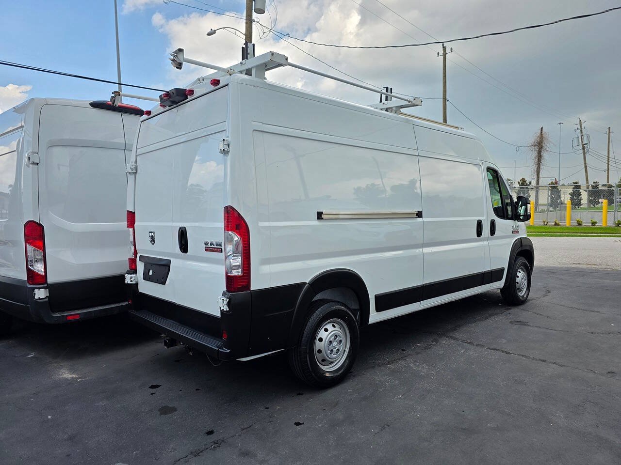 Used 2022 RAM ProMaster 2500 FWD image 6
