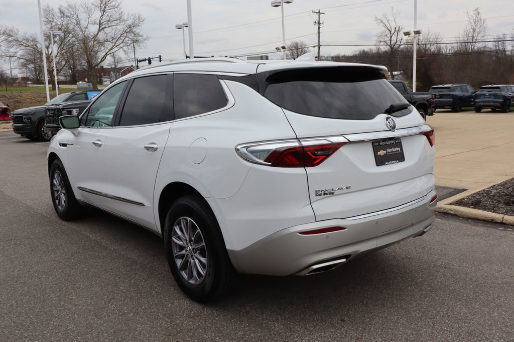 Used 2024 Buick Enclave Essence w/ LPO, Floor Liner Package image 27
