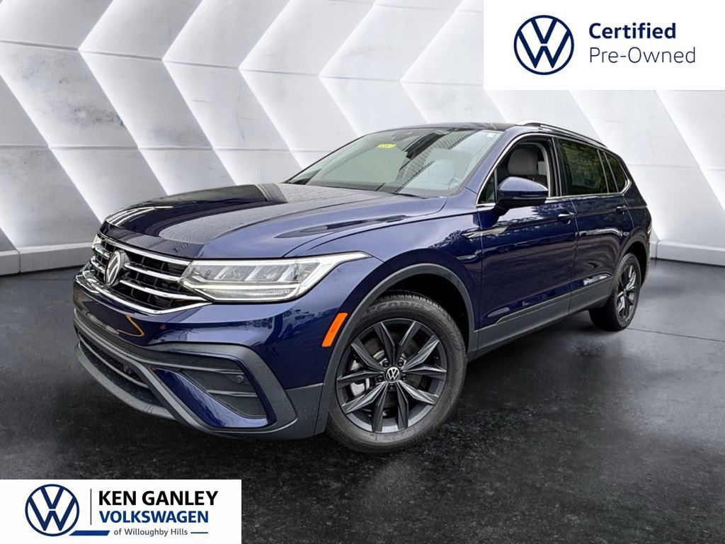 Certified 2024 Volkswagen Tiguan SE w/ Panoramic Sunroof Package AWD/4WD image 1