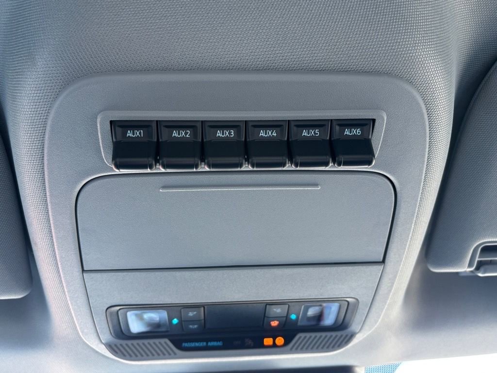 New 2026 Ford F250 XL w/ XL Chrome Package image 19