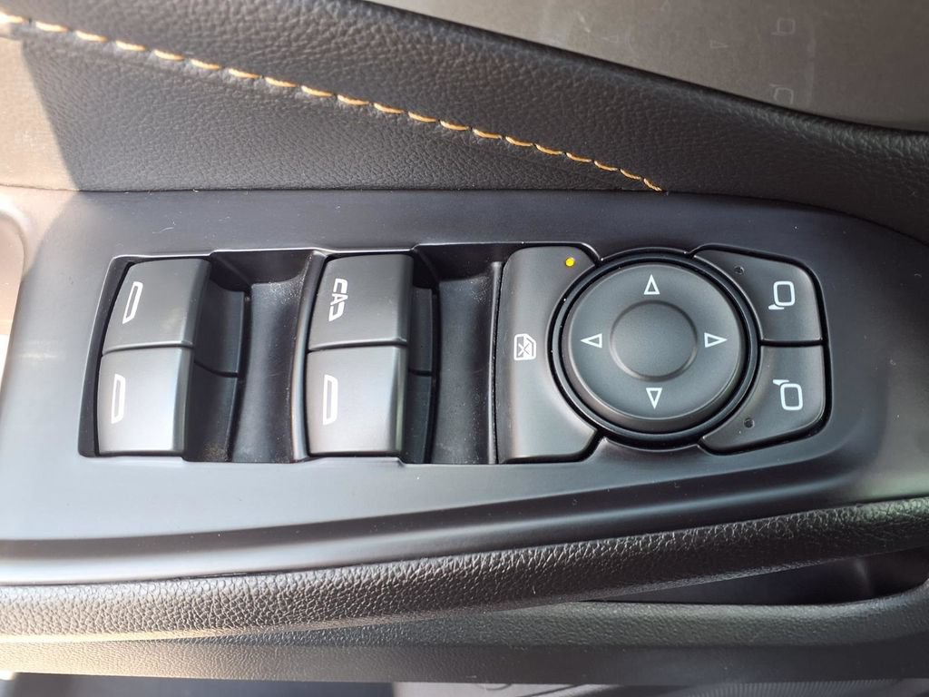 Used 2020 Chevrolet Traverse RS FWD image 14