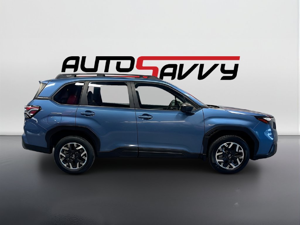 Used 2025 Subaru Forester AWD/4WD image 8