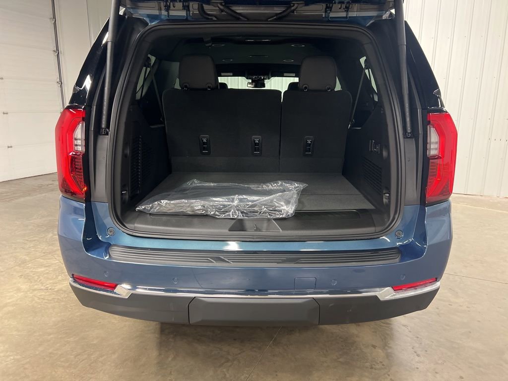 New 2026 GMC Yukon XL Elevation image 6