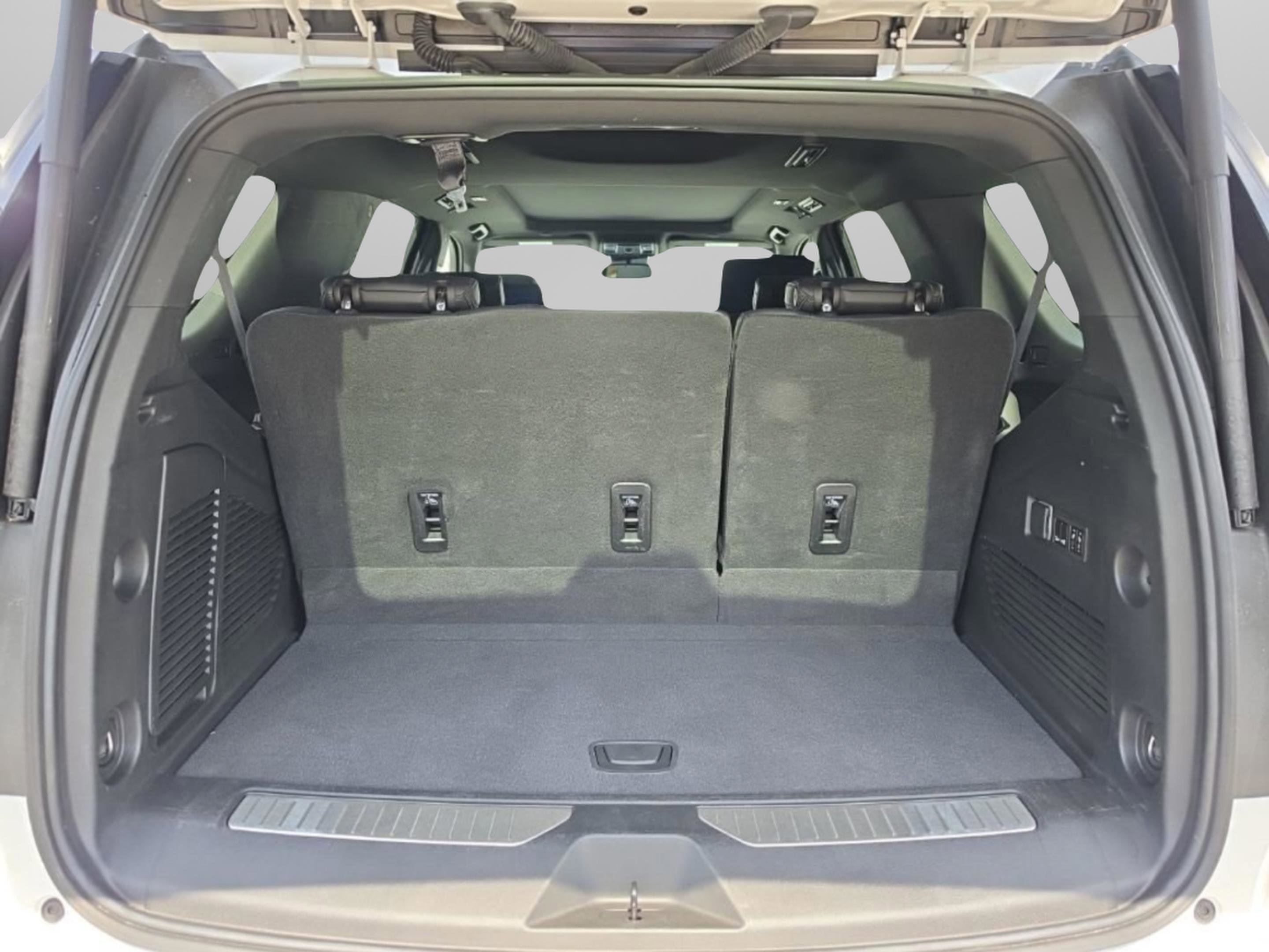 Used 2023 Chevrolet Tahoe RST w/ Luxury Package RWD image 12