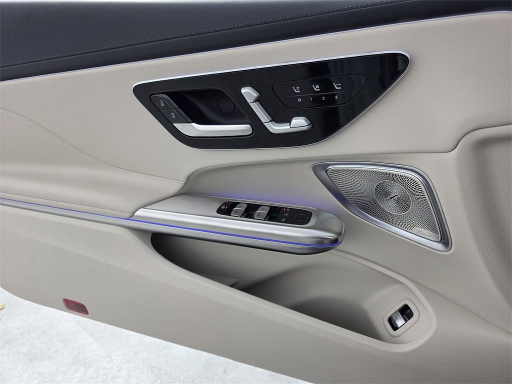 Used 2026 Mercedes-Benz CLE 300 4MATIC Cabriolet image 22