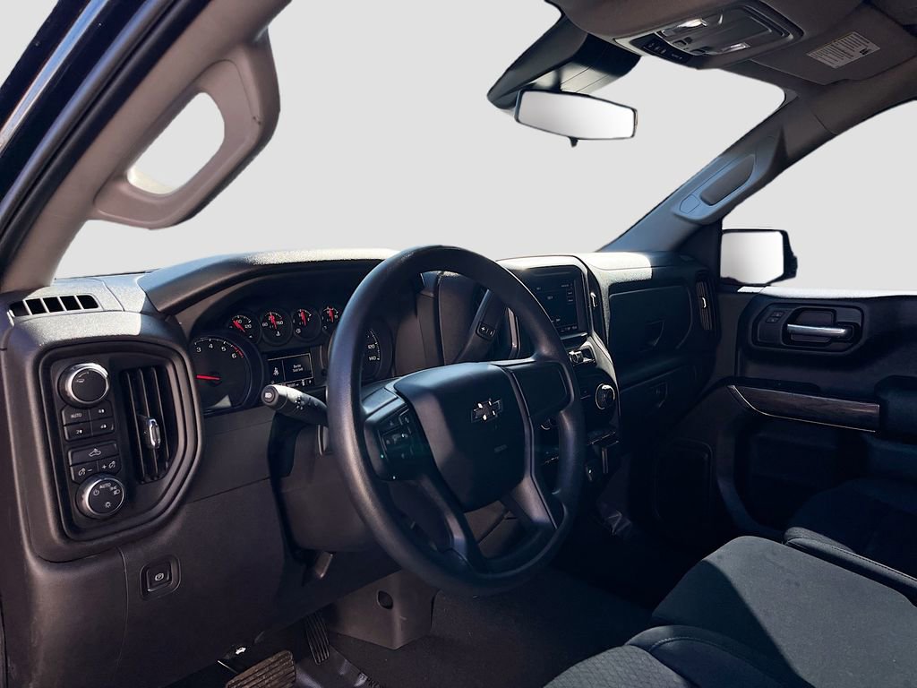 Used 2023 Chevrolet Silverado 1500 Custom Trail Boss w/ LPO, Dark Essentials Package image 9