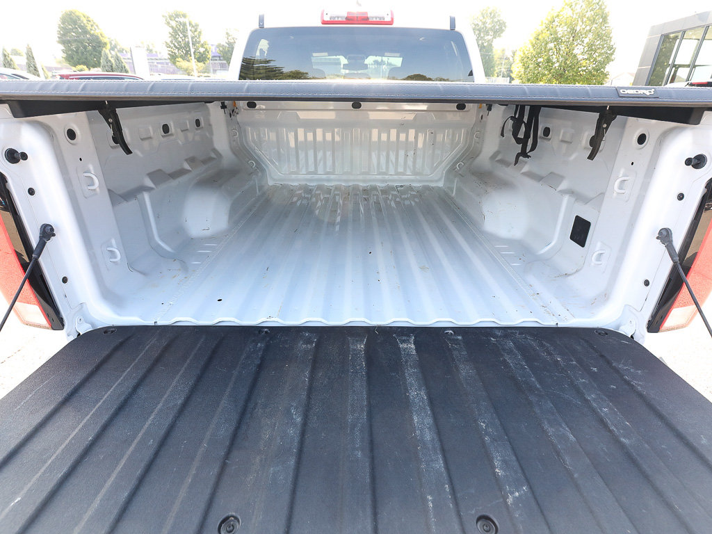 Used 2024 Chevrolet Colorado W/T AWD/4WD image 6