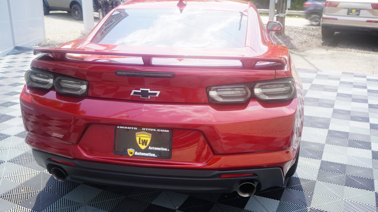 Used 2022 Chevrolet Camaro SS RWD image 8