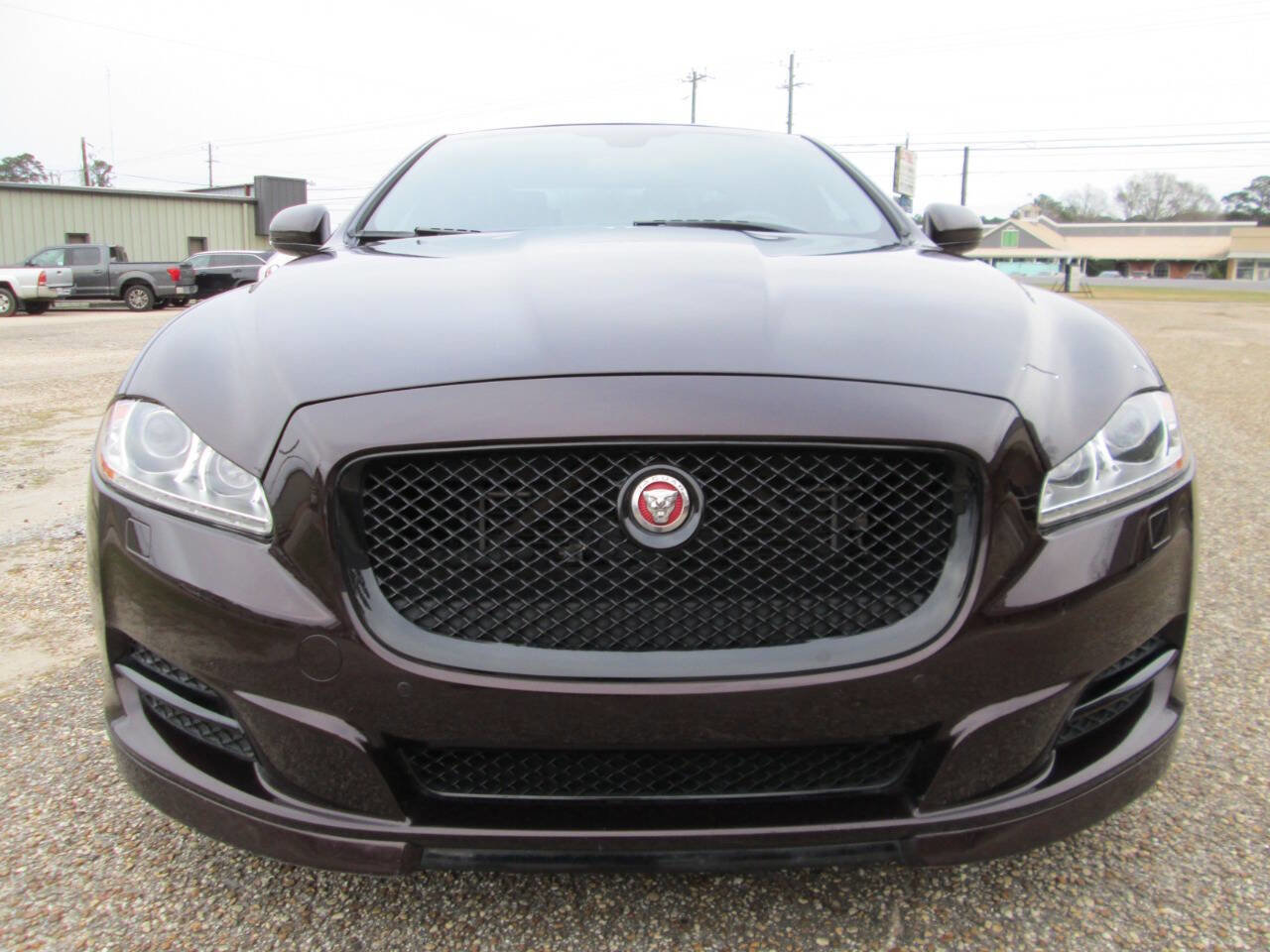 Used 2015 Jaguar XJ image 37