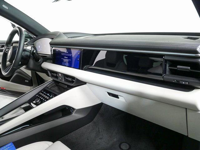 New 2026 Porsche Macan 4S Electric image 25