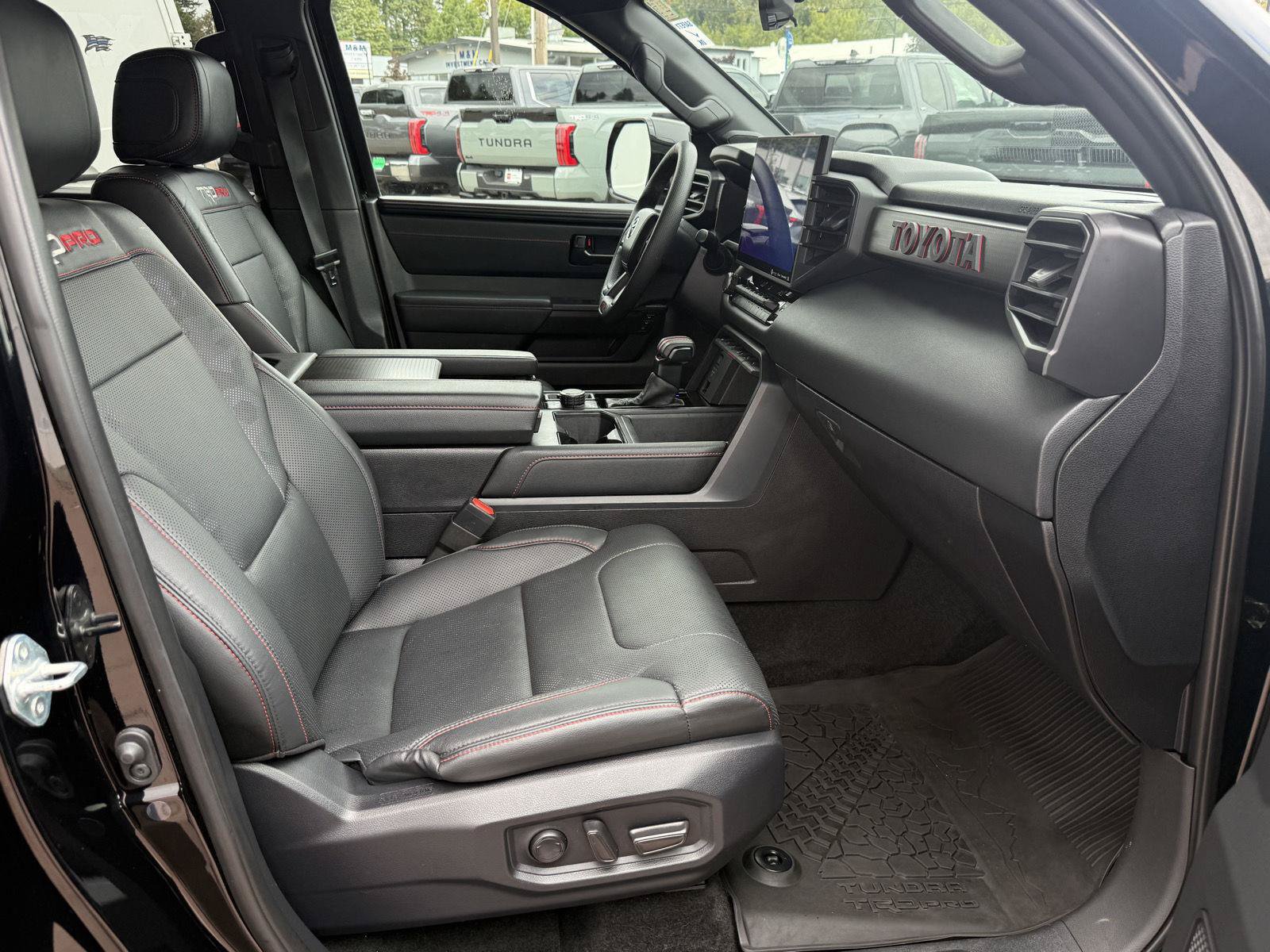 Used 2024 Toyota Tundra TRD Pro AWD/4WD image 17