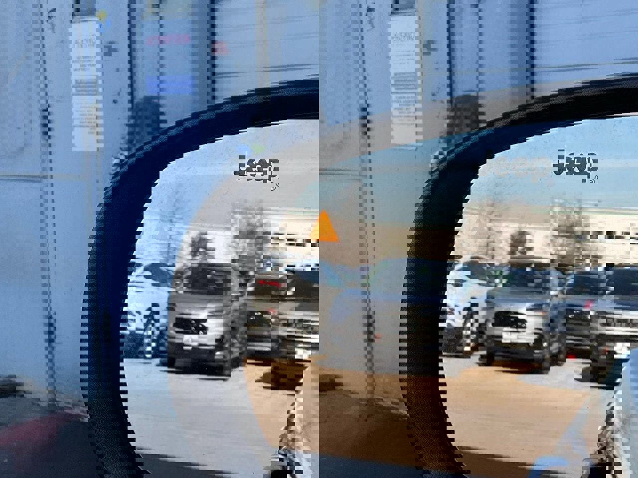 Used 2025 Jeep Compass Trailhawk image 19