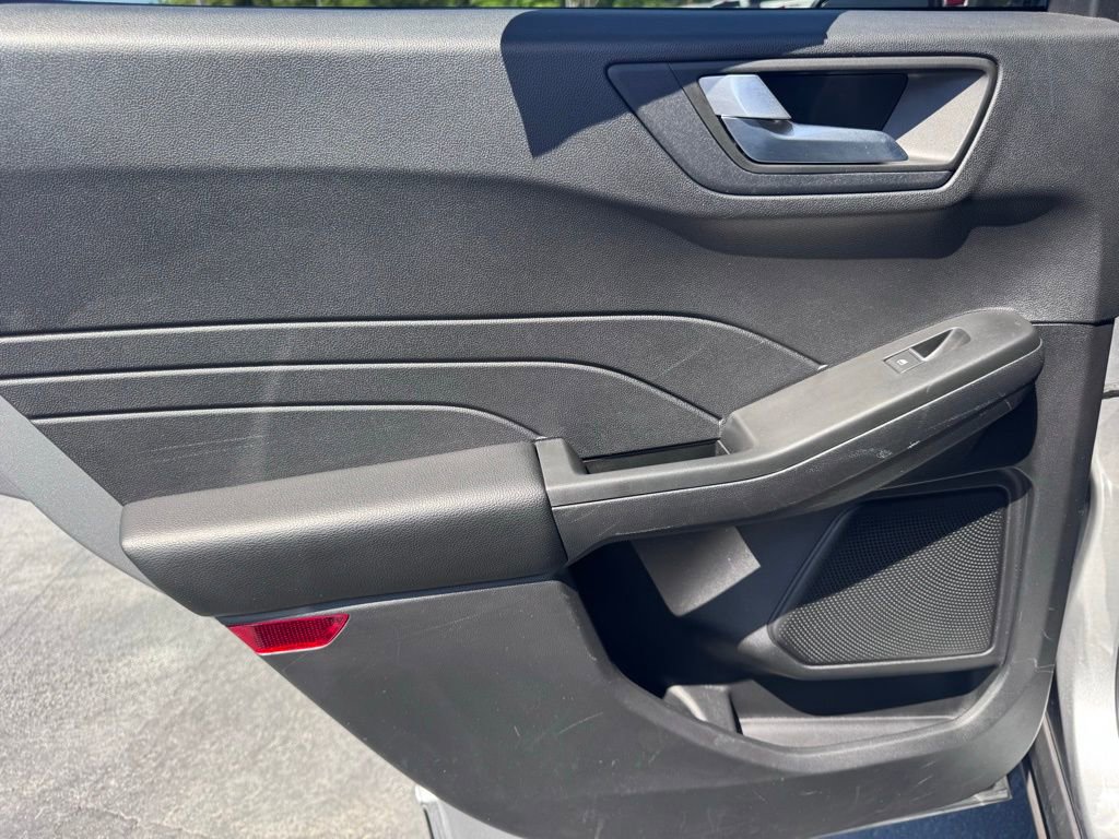 Used 2022 Ford Escape SEL image 32