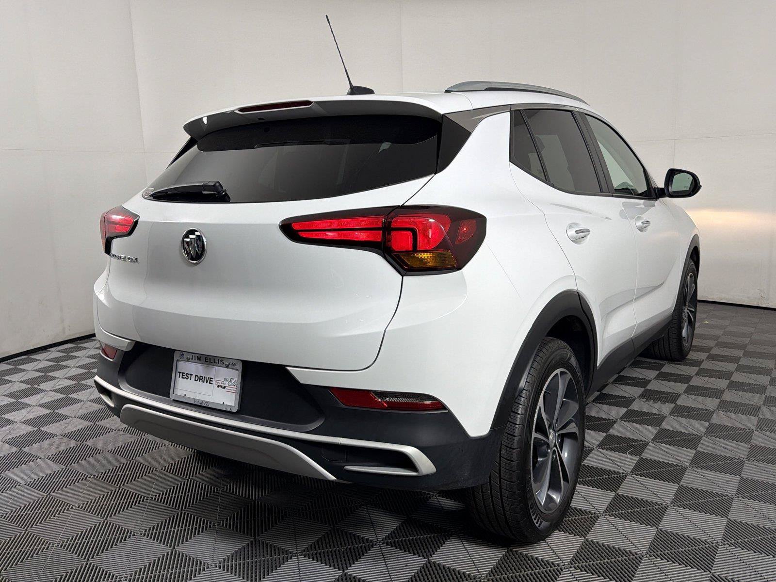 Certified 2023 Buick Encore GX Select w/ Safety Package II FWD image 6