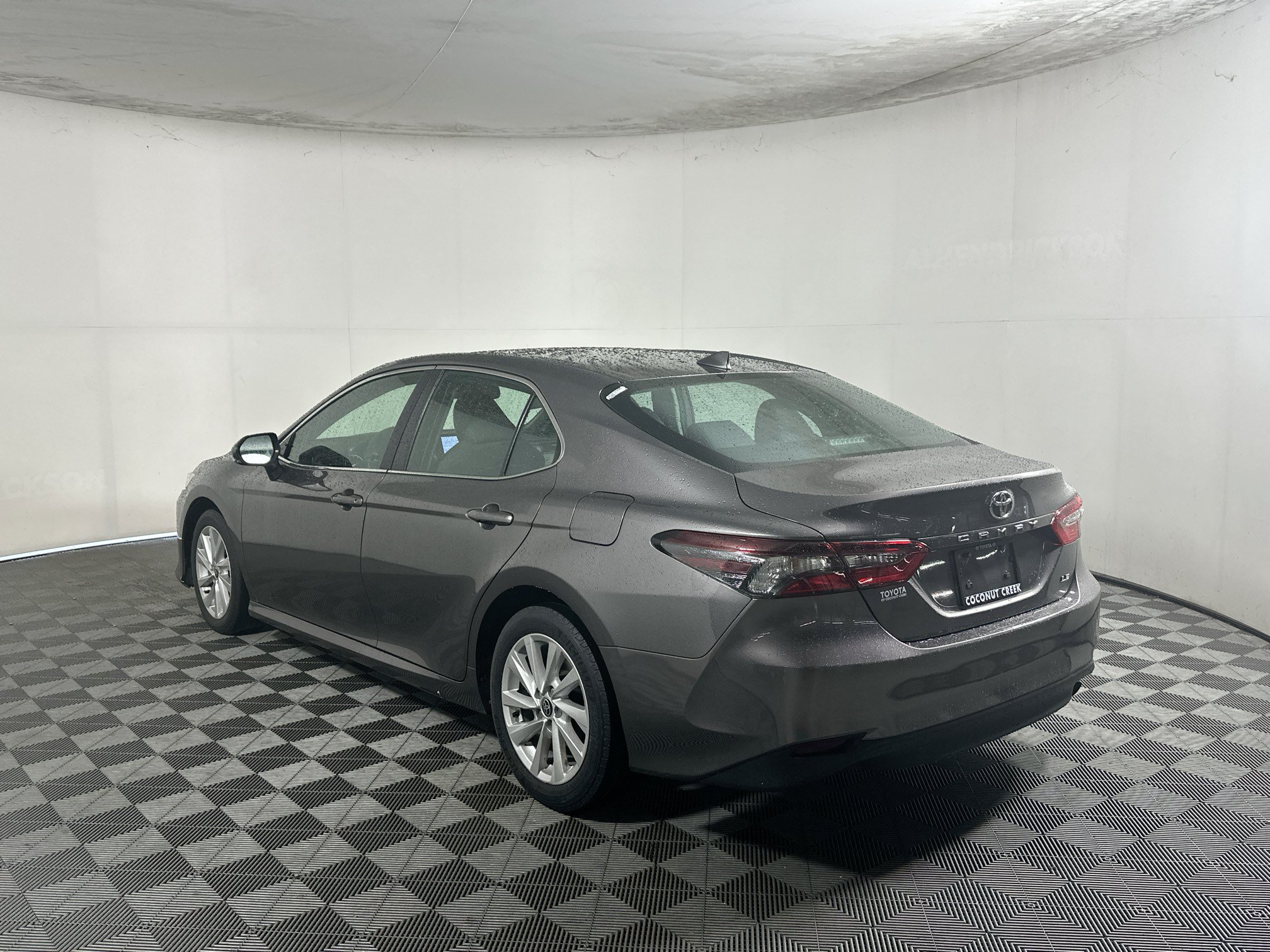 Used 2024 Toyota Camry LE w/ Convenience Package FWD image 5