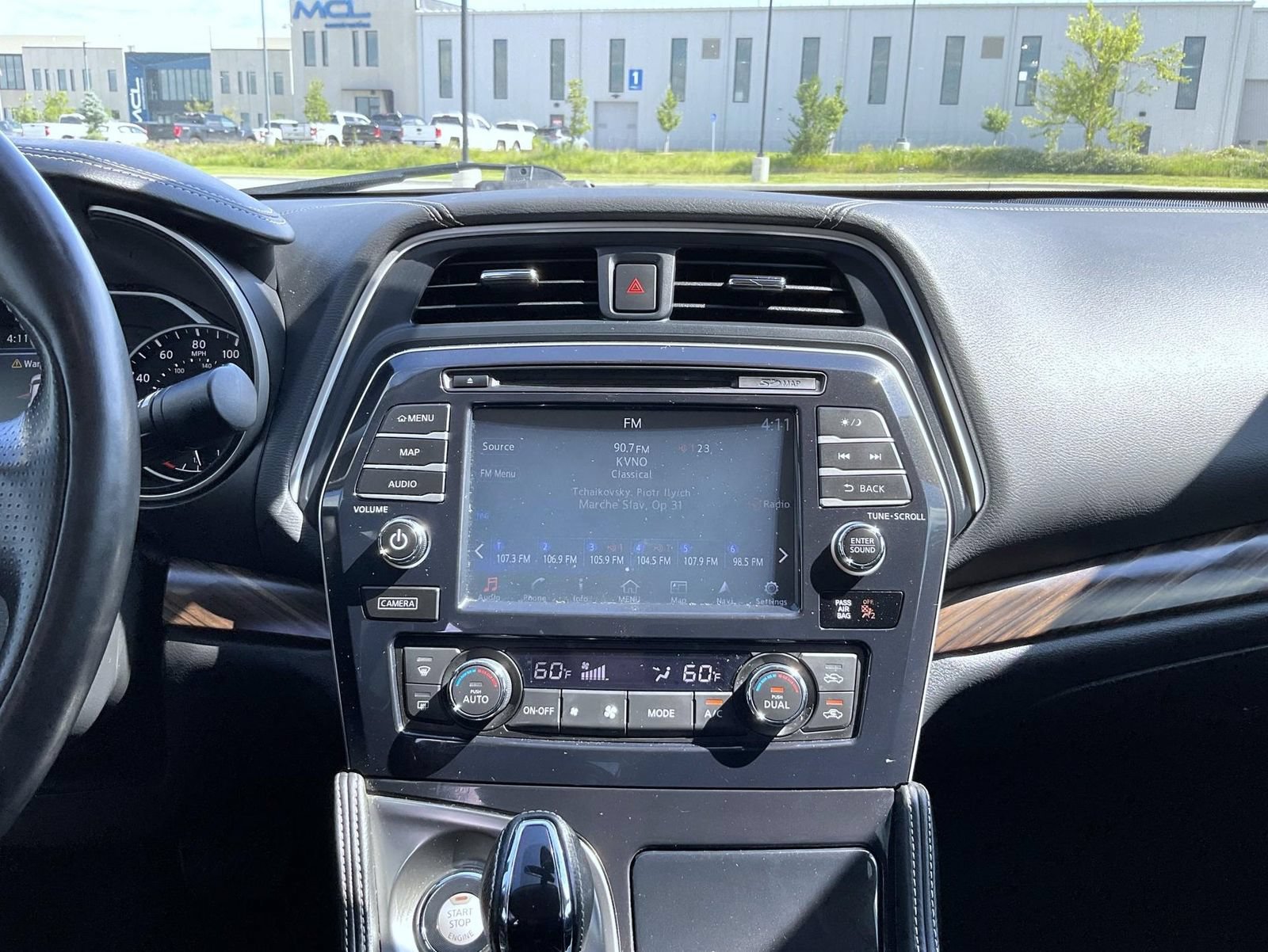 Used 2017 Nissan Maxima Platinum FWD image 13
